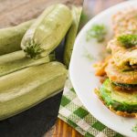 Cukini dalam adonan ini adalah yang pertama kali disapu bersih dari meja: 3 resep cantik Cukini dalam adonan ini adalah yang pertama kali disapu bersih