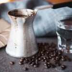 Kopi Anda akan terasa seratus kali lebih enak: cukup masukkan sejumput produk ini ke dalamnya Kopi Anda akan terasa seratus kali lebih enak: cukup masukkan